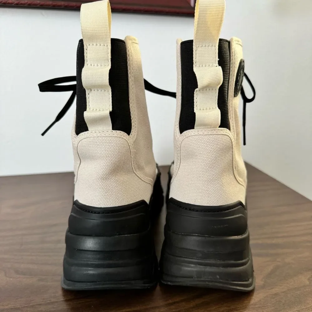 Hunter Explorer Desert Black and Cream Winter Boots